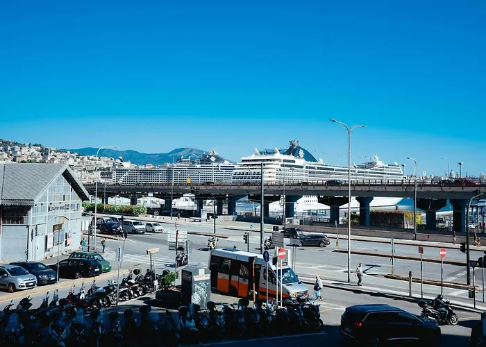 Centrocitta Vista Porto Terminal Crociere E Metro * Genua