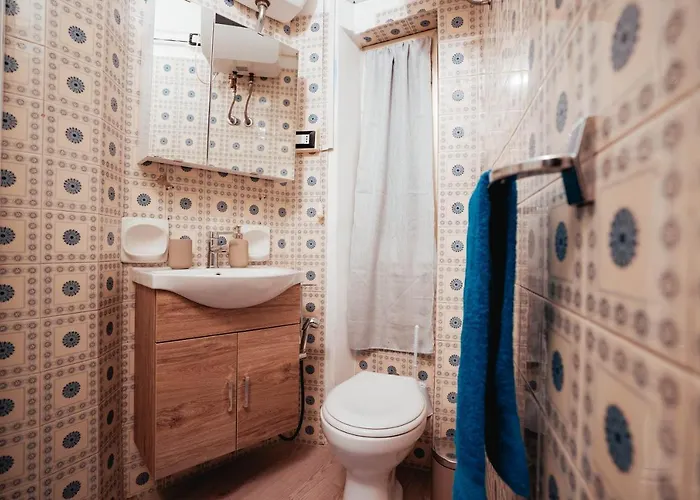 Centrocitta Vista Porto Terminal Crociere E Metro ジェノヴァ